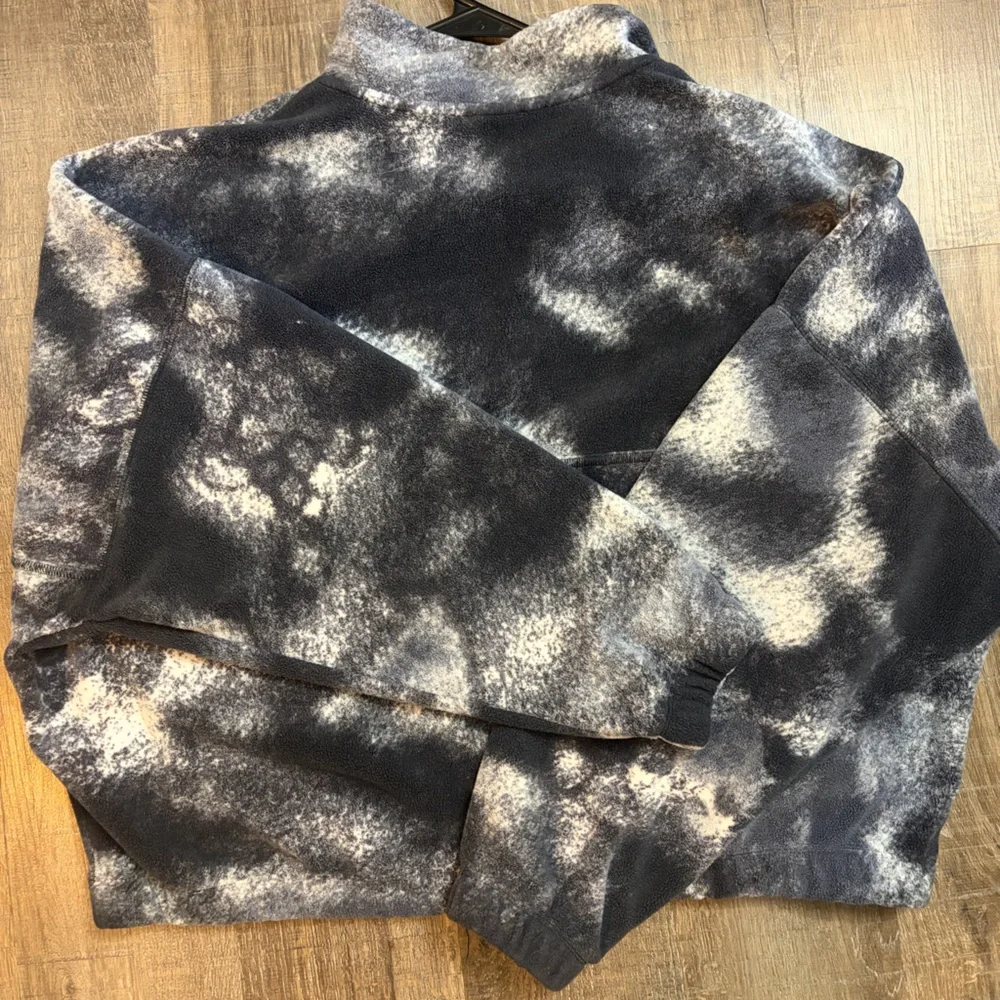 Nike Women's Black & White Tie-Dye 1-4 Zip Jacket